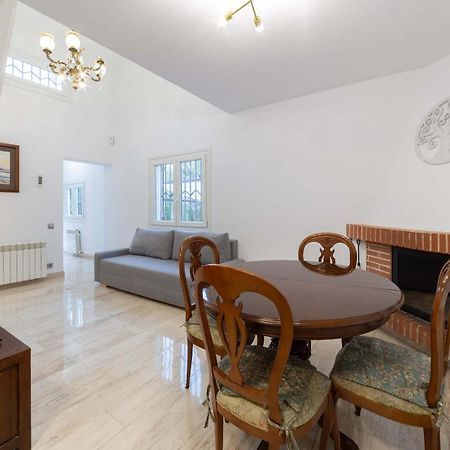 Silom House Villa Sant Pere De Ribes Eksteriør bilde