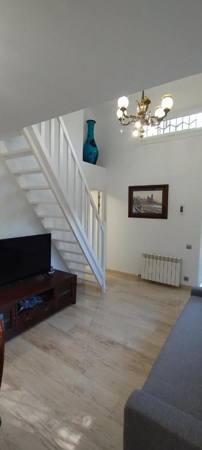 Silom House Villa Sant Pere De Ribes Eksteriør bilde