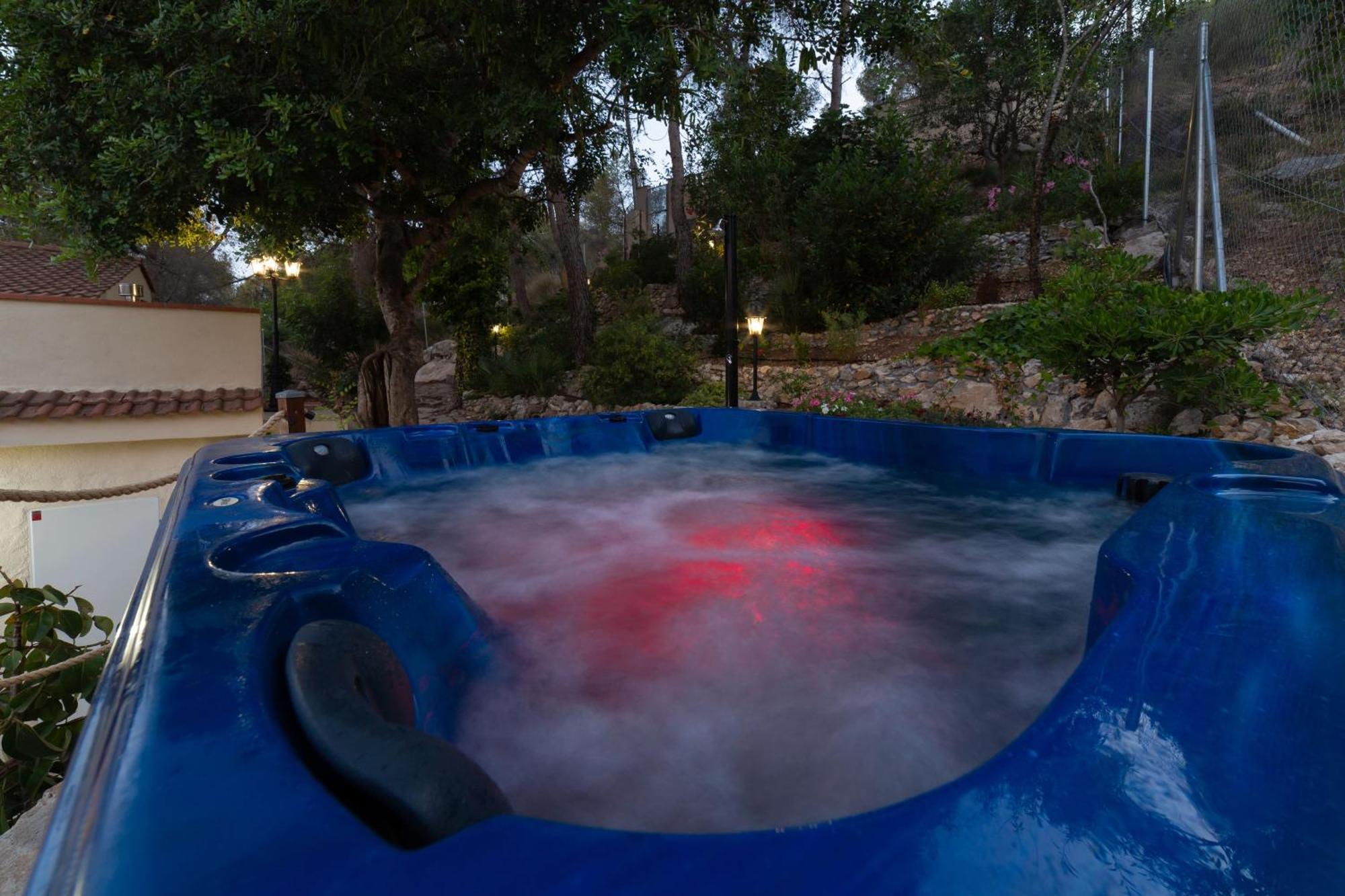 Silom House Villa Sant Pere De Ribes Eksteriør bilde